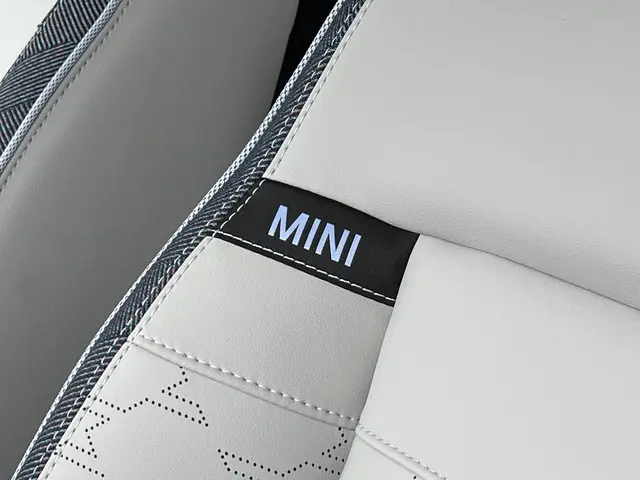 MINI Aceman Mini E Classic S 42.5 kWh 2025 Elektrisch 7