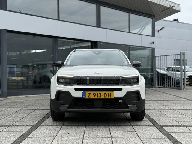 Jeep Avenger Longitude 54 kWh Aut. 2024 Elektrisch 8