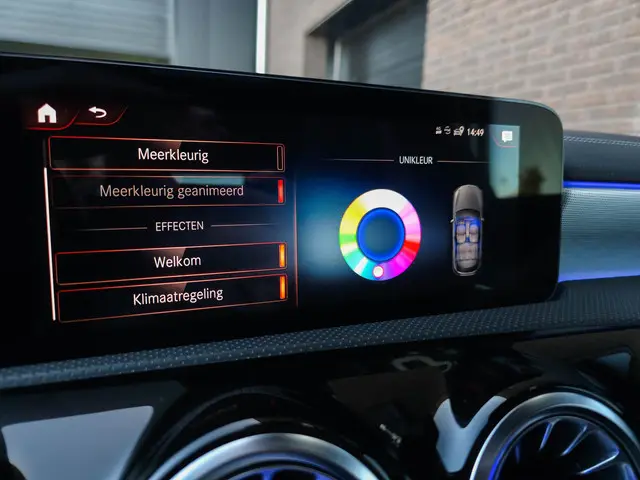 Mercedes-Benz A-Klasse 250e AMG 2020 Hybride Benzine 20