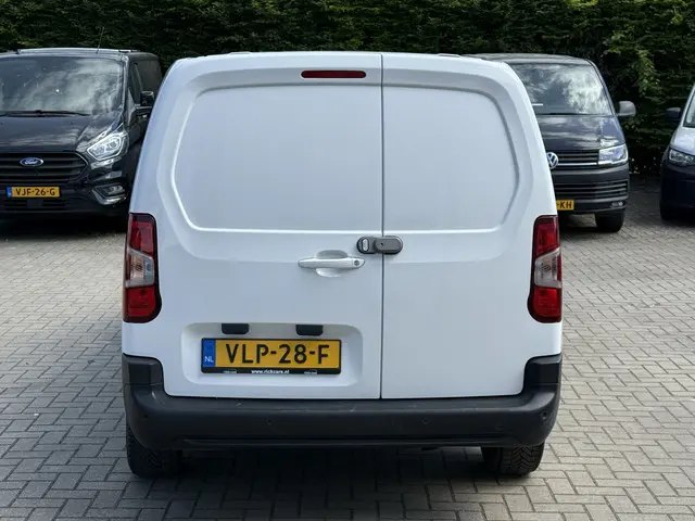 Opel Combo 1.5D130PK L2H1 Edition 2021 Diesel 10