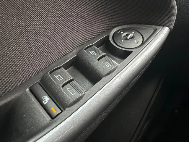 Ford Focus Wagon 1.0 EcoBoost Titanium 2013 Benzine 61