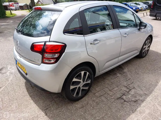 Citroën C3 1.2 PureTech Exclusive 2016 Benzine 3
