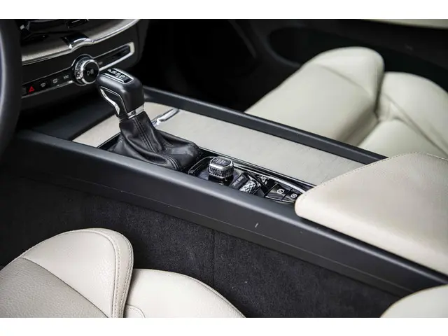 Volvo XC60 2.0 T5 Inscription 2018 Benzine 29
