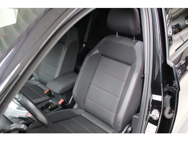 Volkswagen T-Roc 1.5 TSI Sport R-Line DSG 2020 Benzine 18