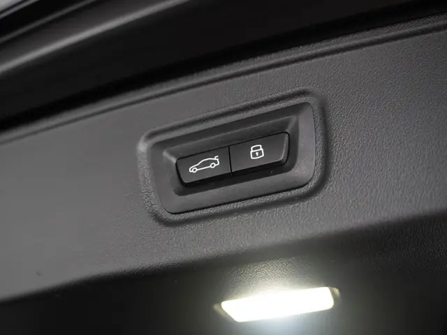 BMW M5 Touring 2025 Hybride Benzine 33