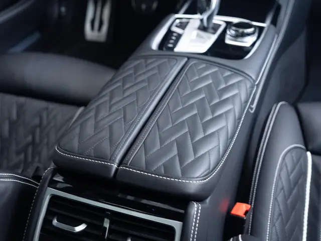 BMW 7 Serie Sedan 745e 2020 Hybride Benzine 38