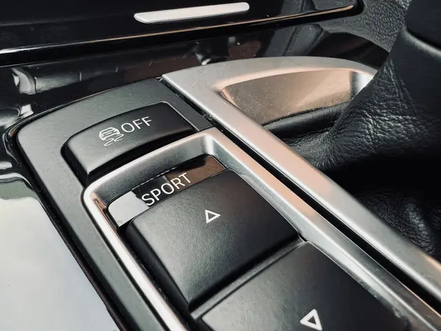 BMW 6 Serie Coupé 640i High Executive 2015 Benzine 21