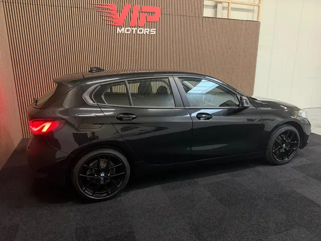 BMW 1 Serie 116i High Executive 2021 Benzine 7