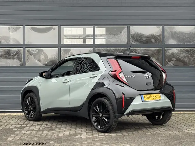 Toyota Aygo X 1.0 VVT-I MT PULSE 2024 Benzine 16