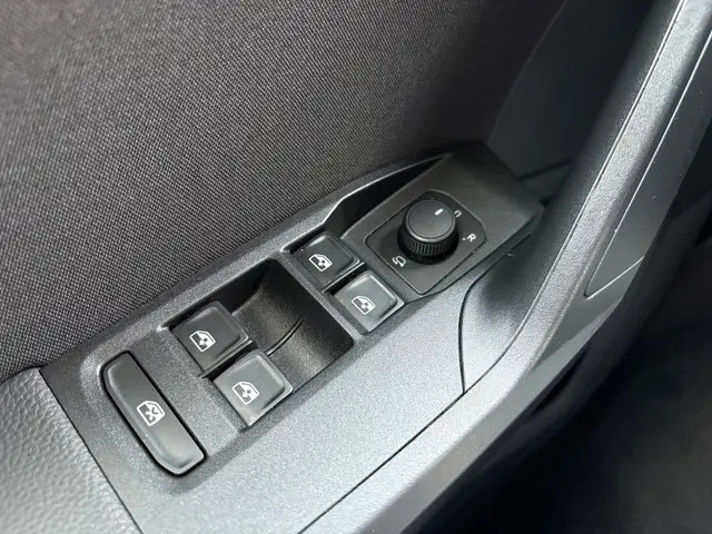 SEAT Ibiza 1.5 TSI 150 pk Sport DSG 2023 Benzine 10