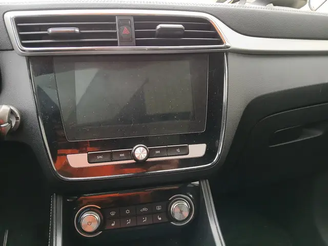 MG MG ZS EV Luxury 45 kWh SCHADEAUTO!! 2020 Elektrisch 18