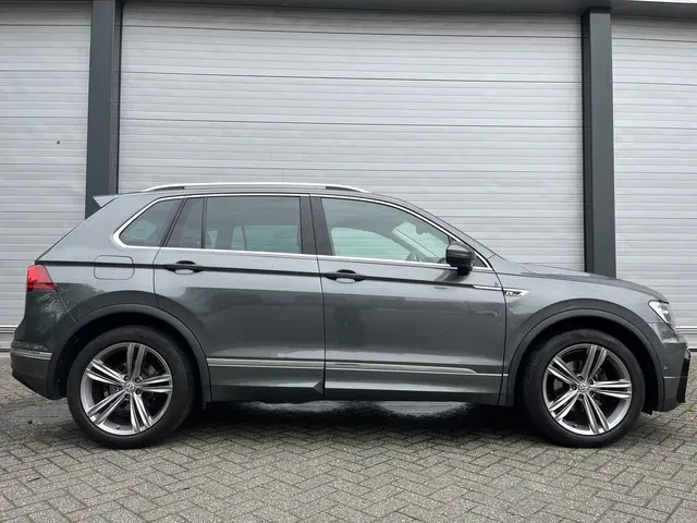 Volkswagen Tiguan 1.5 TSI ACT Highline 2020 Benzine 2