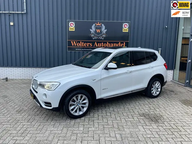 BMW X3 XDrive20i High Executive 2015 Benzine