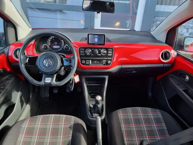 Volkswagen up! 1.0 cross up! BlueMotion 2014 Benzine 5