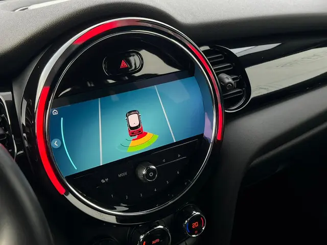 MINI Cooper 1.5 Business Edition 2021 Benzine 8