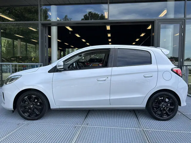 Mitsubishi Space Star 1.2 Nova 2020 Benzine 13
