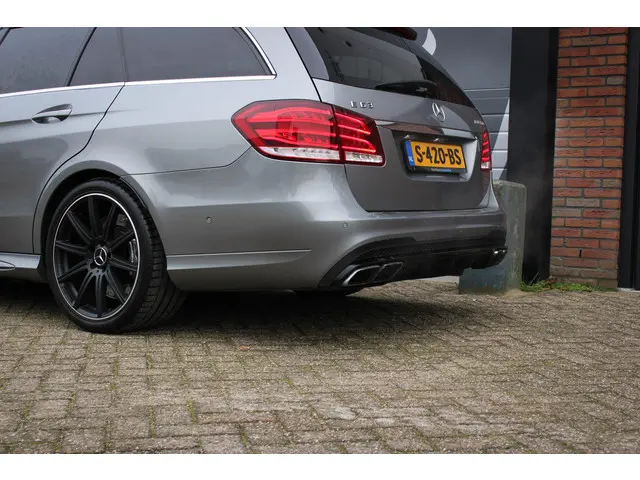 Mercedes-Benz E-Klasse Estate AMG 63 4MATIC 2014 Benzine 6
