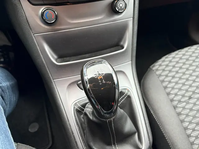 Opel Astra 1.4 2016 Benzine 16