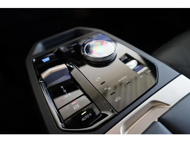 BMW iX xDrive40 2024 Elektrisch 23