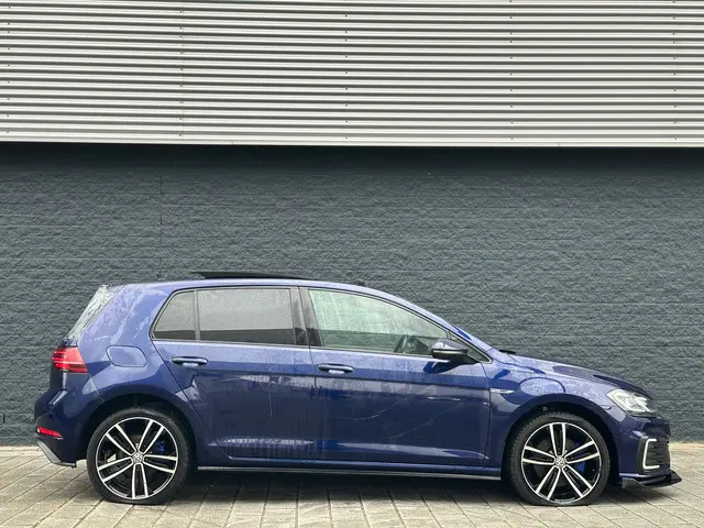Volkswagen Golf 2