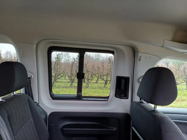 Volkswagen Caddy 1.4 TSI Trendline 2018 Benzine 37