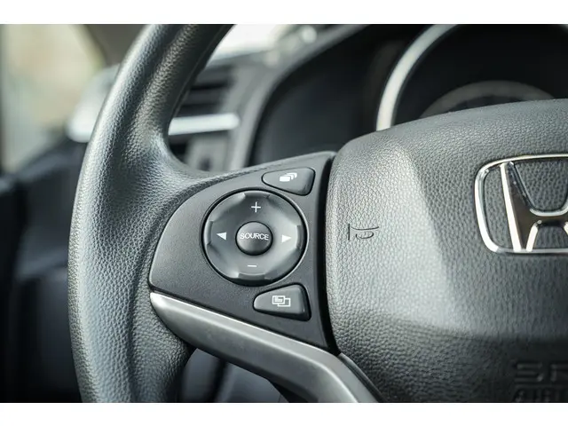 Honda Jazz 1.3i VTEC COMFORT 2018 Benzine 13