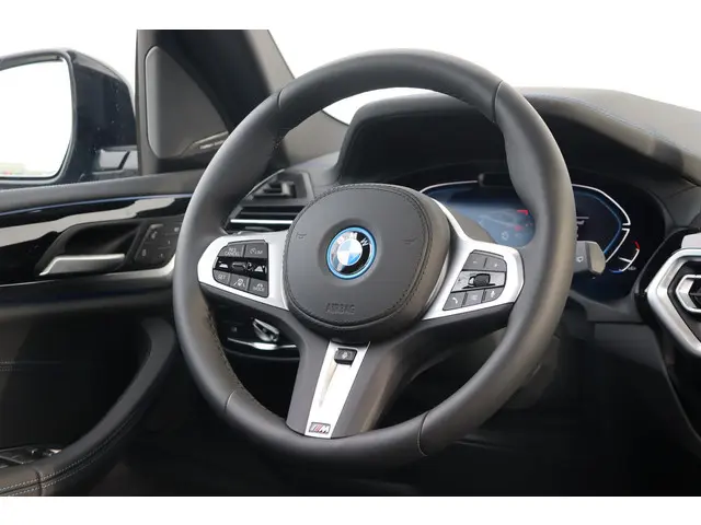 BMW iX3 High Executive Edition 80 kWh 2025 Elektrisch 16