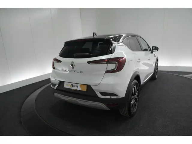 Renault Captur Mild Hybrid 140 EDC Techno 2023 Benzine 66