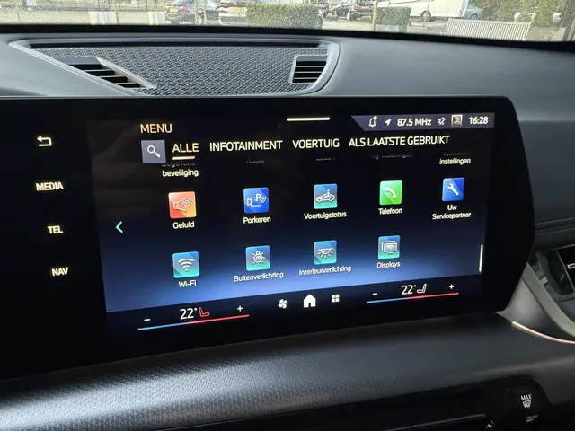 BMW X1 xDrive25e M SPORT 2025 Hybride Benzine 24