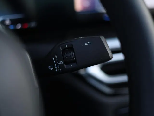 BMW 4 Serie Cabrio 420i High Executive 2024 Benzine 42