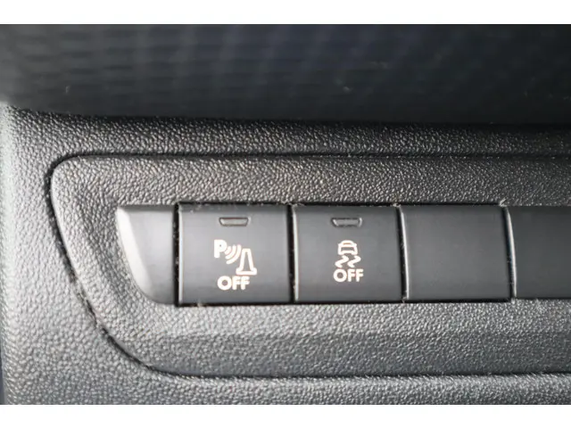 Peugeot 2008 1.2 PT BLUE LION 2017 Benzine 20