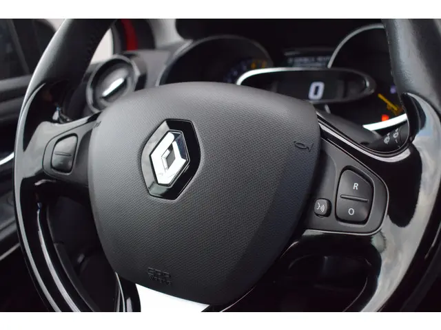 Renault Clio 0.9 TCE Expression 2015 Benzine 28