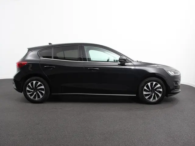 Ford Focus 1.0 EcoBoost 125pk Titanium Style 2022 Benzine 9