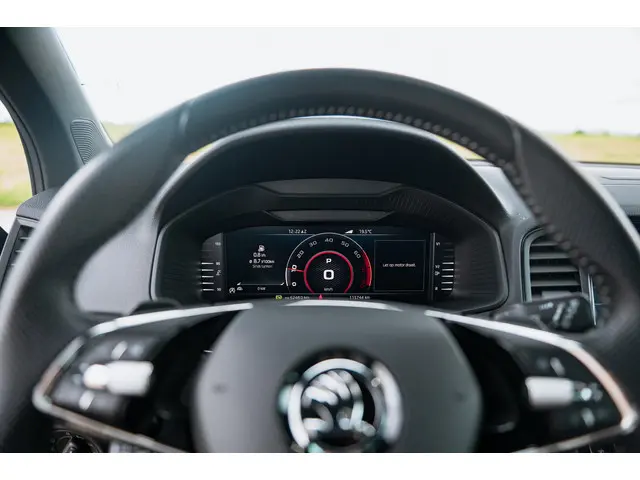 Škoda Karoq 1.5 TSI ACT Sportline Business 2021 Benzine 34