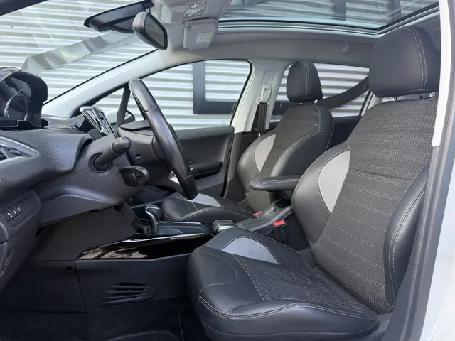 Peugeot 2008 1.2 PureTech Allure 2017 Benzine 10
