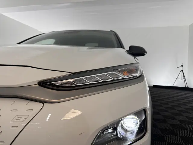Hyundai Kona EV Premium 64 kWh [ 3-Fase ] 2020 Elektrisch 27