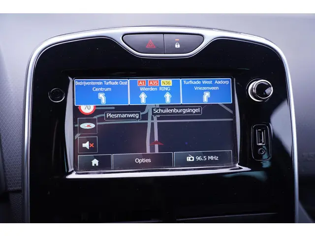 Renault Clio Estate 0.9 TCe Night&Day 2015 Benzine 47