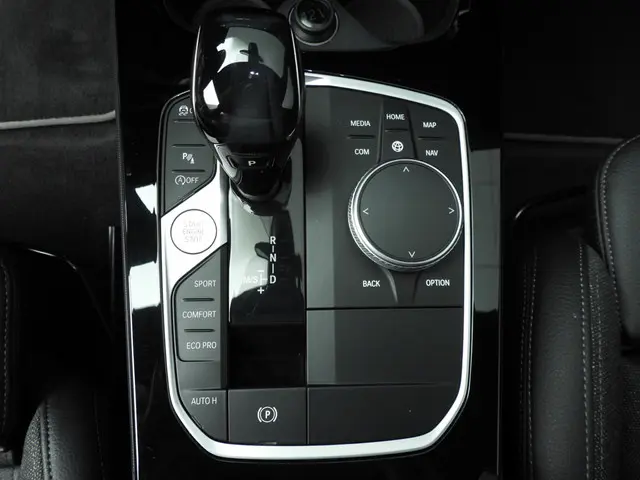 BMW 1 Serie 5-deurs 118i 2021 Benzine 16