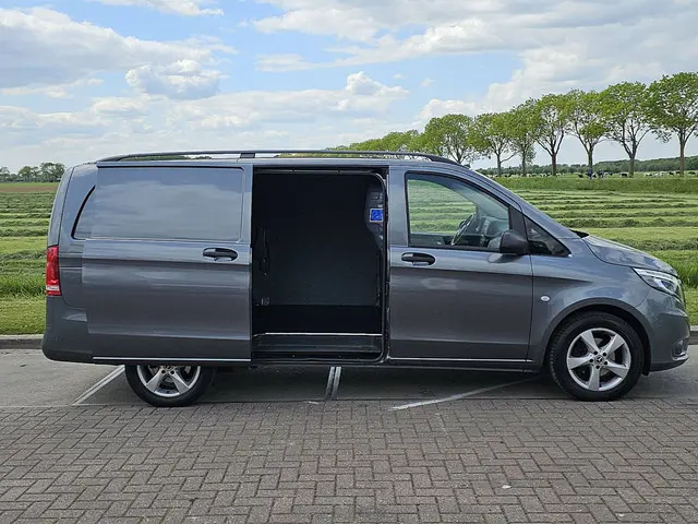 Mercedes-Benz Vito 114 2020 Diesel 13