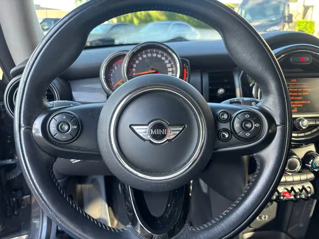MINI Cooper Mini 1.5 Business 2017 Benzine 12