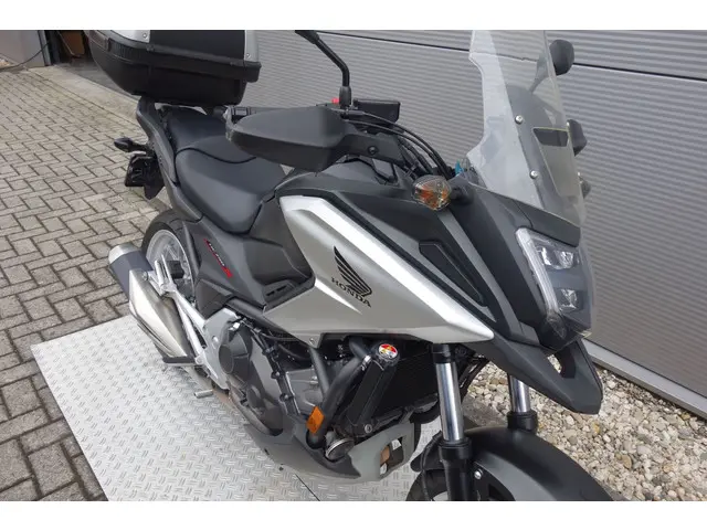 Honda NC 750 X ABS 2016 Benzine 7