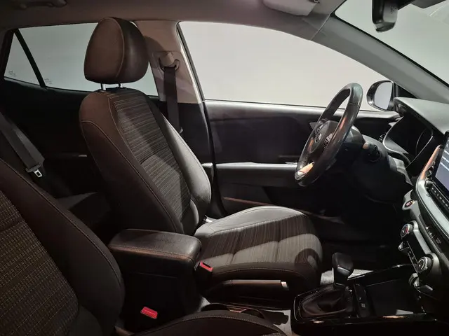 Kia Stonic 1.0 Automaat T-GDI MHEV 2020 Benzine 8
