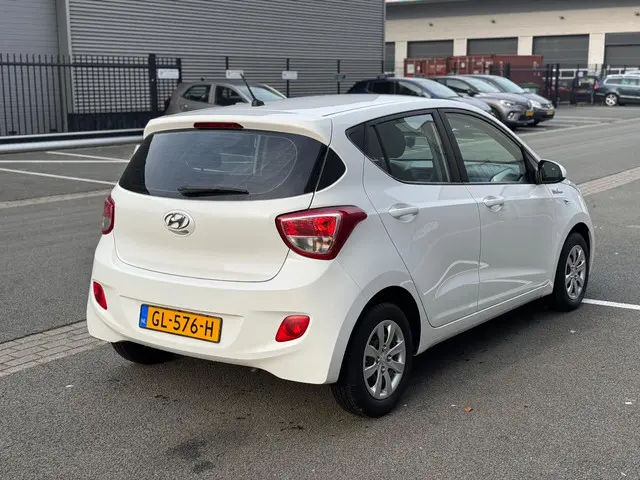 Hyundai i10 3