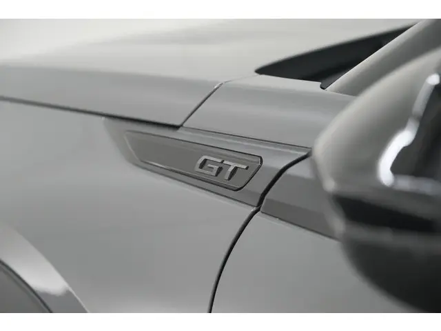 Peugeot 2008 PureTech 130 EAT8 GT 2024 Benzine 24