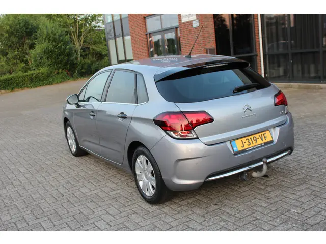 Citroën C4 1.2 PureTech 130 PK 2016 Benzine 2