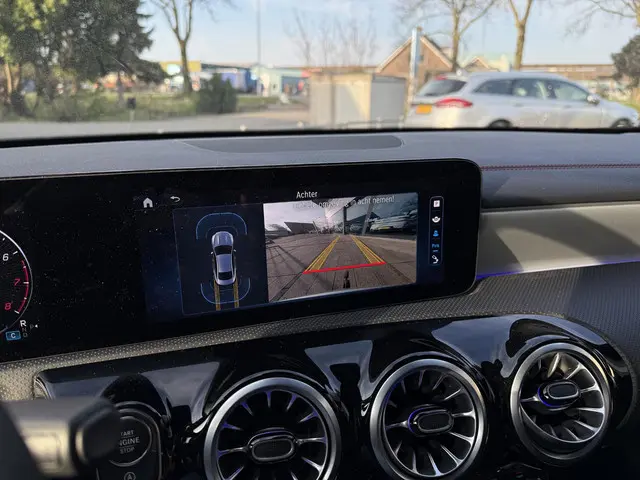 Mercedes-Benz CLA Aut. 180 AMG Sport 2024 Benzine 21