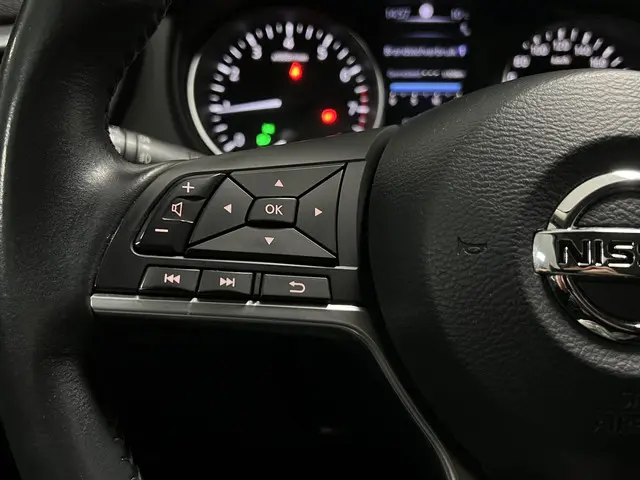 Nissan QASHQAI 1.2 Tekna 2018 Benzine 19