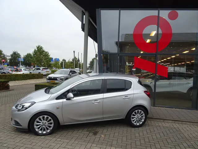 Opel Corsa 1.0 Turbo 120 Jaar Edition 2019 Benzine 6