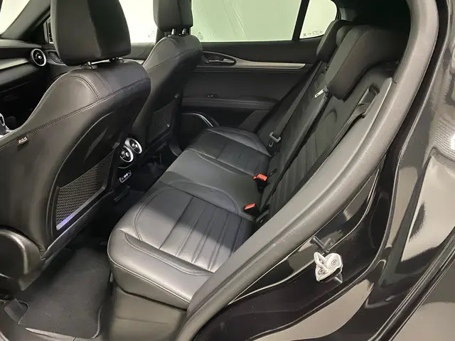 Alfa Romeo Stelvio 2.0 T AWD Veloce 2021 Benzine 25