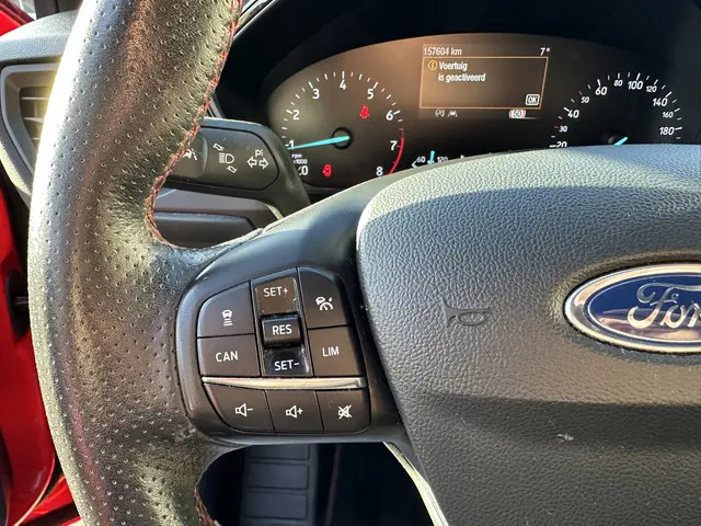 Ford Focus 1.0 EcoBoost ST Line Business 2019 Benzine 19